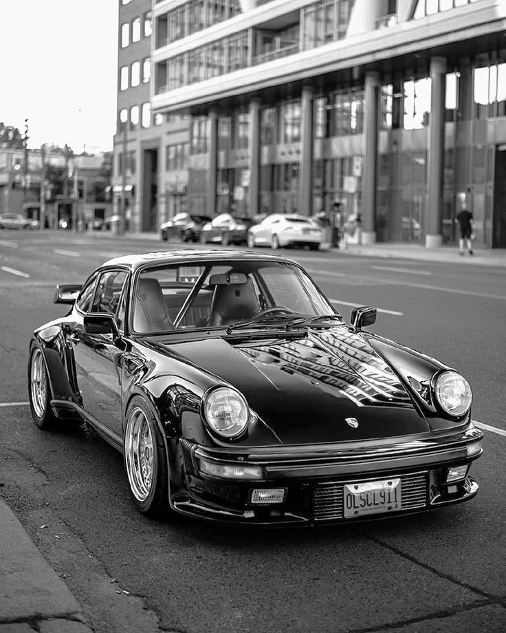 Porsche 930